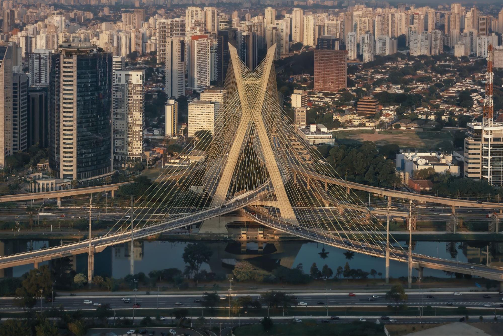 Aprenda o passo a passo para abrir empresa em São Paulo com eficiência. Veja como regularizar seu negócio e empreender com segurança.